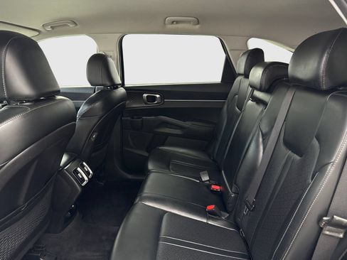 Used 2021 Kia Sorento S FWD image 36