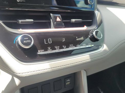 Certified 2022 Toyota Corolla Cross LE FWD image 18