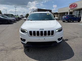 Used 2019 Jeep Cherokee Latitude Plus w/ Comfort/Convenience Group FWD video 2