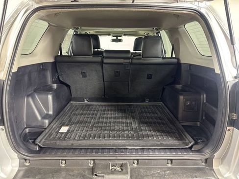 Used 2019 Toyota 4Runner SR5 Premium AWD/4WD image 21