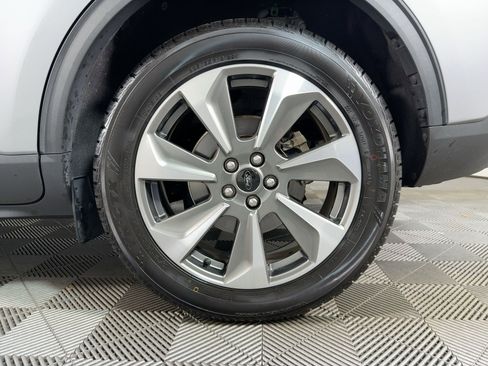 Used 2023 Ford Escape Platinum image 10