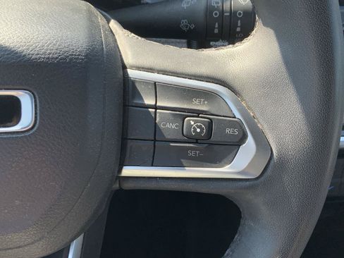 Used 2023 Jeep Compass Latitude AWD/4WD image 24