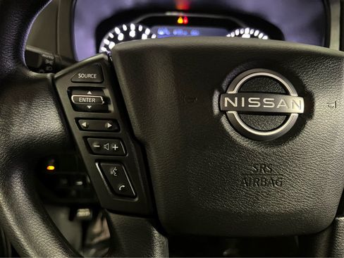 Certified 2025 Nissan Frontier SV AWD/4WD image 17