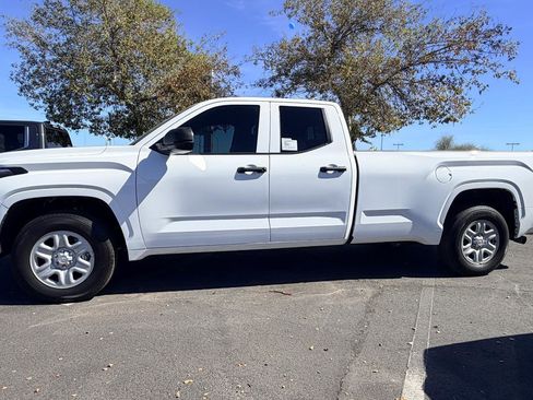 New 2026 Toyota Tundra SR image 3