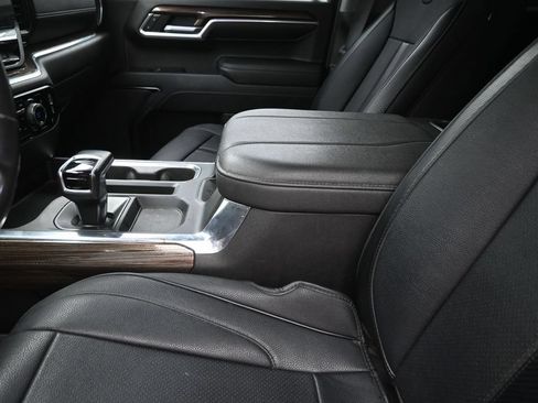 Used 2023 Chevrolet Silverado 1500 LT Trail Boss w/ LPO, Dark Essentials Package AWD/4WD image 21