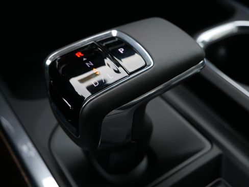 New 2026 GMC Sierra 1500 Elevation image 9