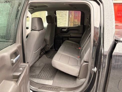 Used 2022 Chevrolet Silverado 1500 LT AWD/4WD image 15