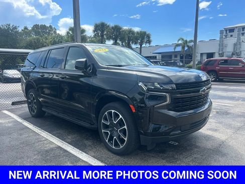 Used 2023 Chevrolet Suburban RST w/ Sport Performance Package RWD image 1