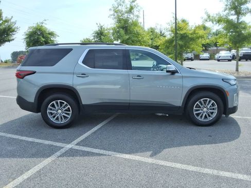 Certified 2023 Chevrolet Traverse LT FWD image 4