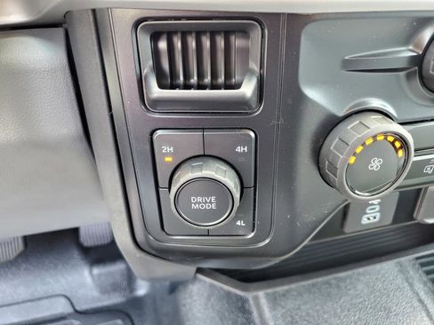 New 2025 Ford F350 XL w/ XL Chrome Package image 32