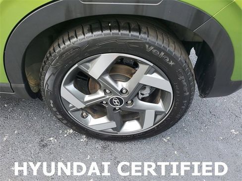 Certified 2023 Hyundai Venue SEL image 29