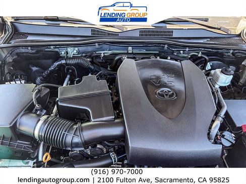 Used 2020 Toyota Tacoma SR5 AWD/4WD image 26