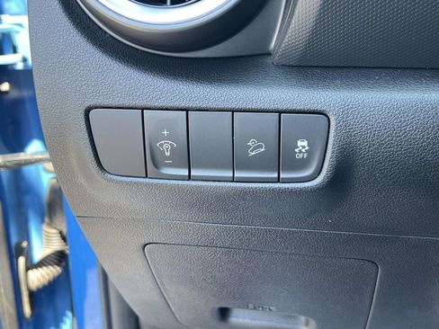 Certified 2023 Hyundai Kona SEL AWD/4WD image 22