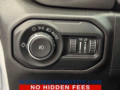 Used 2019 Jeep Wrangler Unlimited Sahara w/ Cold Weather Group image 43