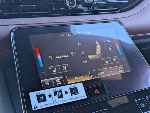 New 2026 INFINITI QX80 Autograph image 17