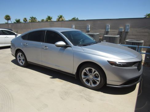 Used 2025 Honda Accord LX image 2