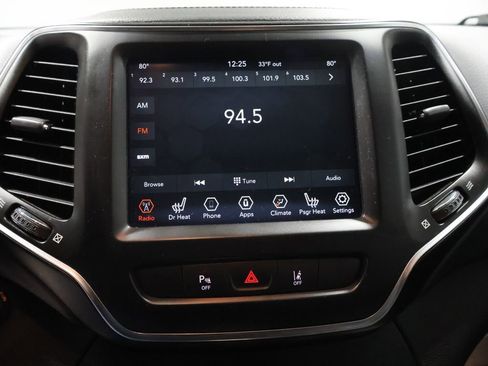 Used 2021 Jeep Cherokee Latitude Lux w/ Comfort/Convenience Group image 26