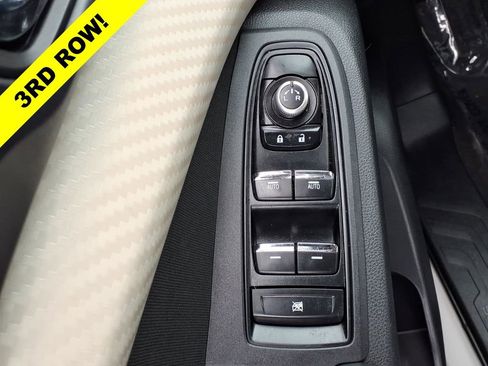 Used 2022 Subaru Ascent Premium w/ Convenience Package AWD/4WD image 17