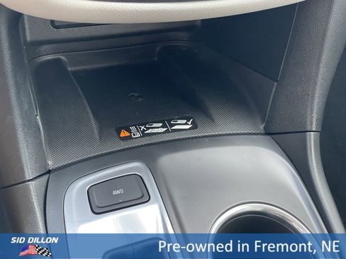 Used 2019 Chevrolet Equinox Premier image 6