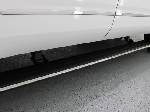 Used 2020 GMC Yukon XL Denali w/ Denali Ultimate Package image 28