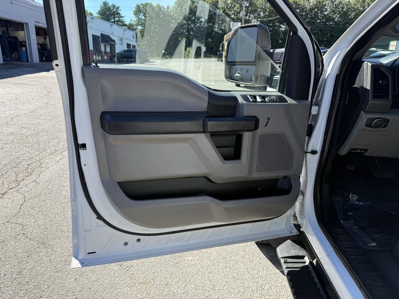 Used 2017 Ford F450 XL w/ Power Equipment Group AWD/4WD image 36
