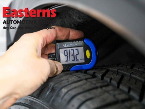 Used 2023 Ford Explorer Limited w/ Equipment Group 301A image 27