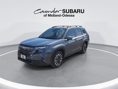 Used 2025 Subaru Forester Premium w/ Convenience Package #1 image 4