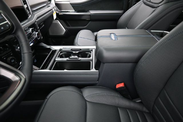 New 2026 Ford F250 Platinum AWD/4WD image 32