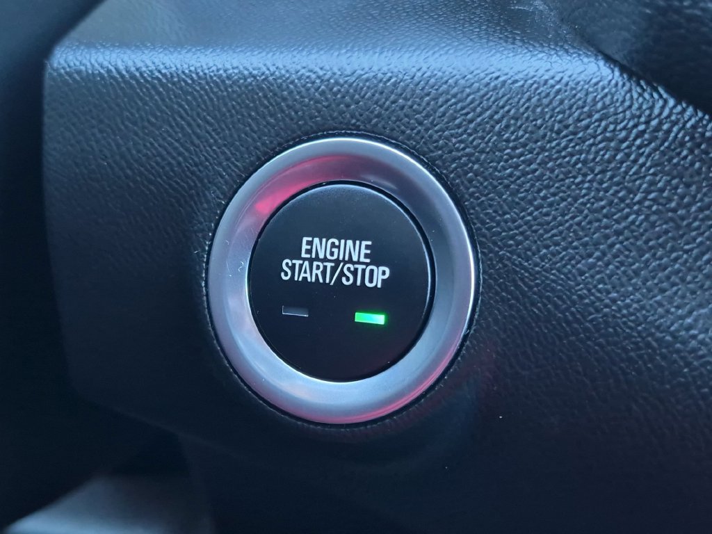 Used 2023 GMC Terrain SLE w/ Driver Convenience Package AWD/4WD image 29