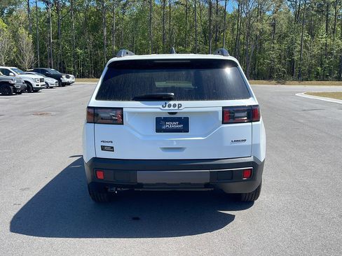 New 2026 Jeep Cherokee Laredo AWD/4WD image 6