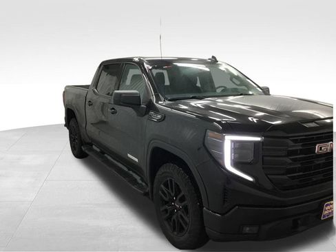 Used 2022 GMC Sierra 1500 Elevation image 4