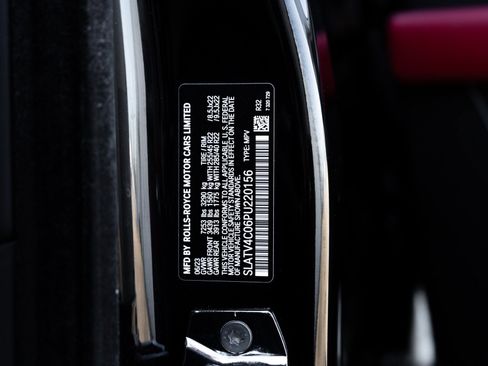 Used 2023 Rolls-Royce Cullinan image 29