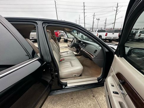 Used 2009 Mercury Grand Marquis LS image 29