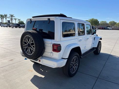 Used 2024 Jeep Wrangler High Altitude AWD/4WD image 7