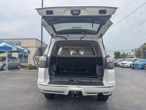 Used 2016 Toyota 4Runner Limited AWD/4WD image 16