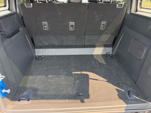 Used 2025 Ford Bronco Badlands AWD/4WD image 21