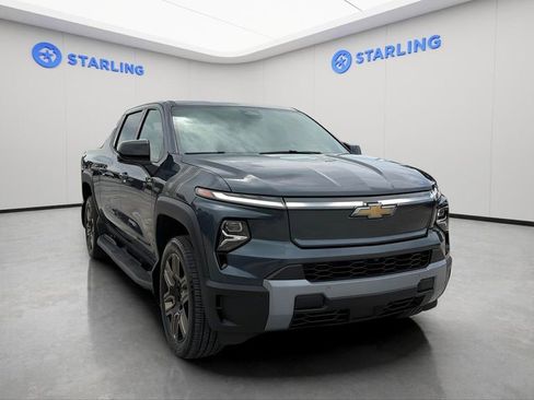 Certified 2026 Chevrolet Silverado EV LT AWD/4WD image 14