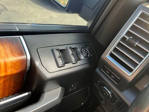 Used 2017 Ford F150 Limited w/ Trailer Tow Package image 24