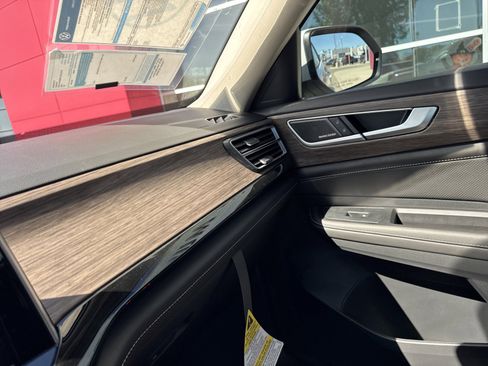 New 2026 Volkswagen Atlas SEL Premium R-Line AWD/4WD image 25