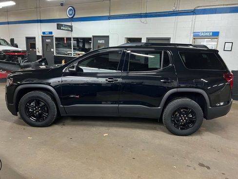 Used 2023 GMC Acadia AT4 w/ Technology Package image 2