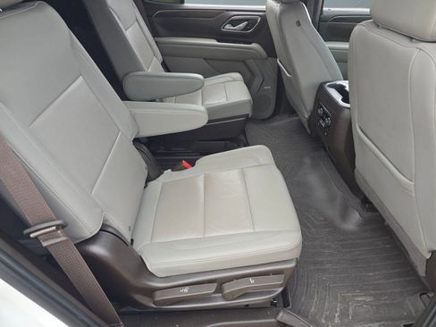 Used 2022 Chevrolet Tahoe Z71 w/ Luxury Package image 28