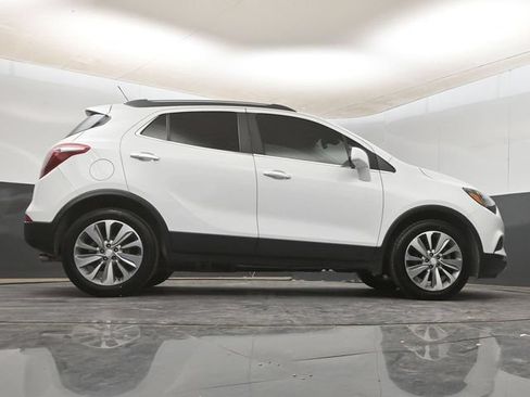 Used 2020 Buick Encore Preferred FWD image 16
