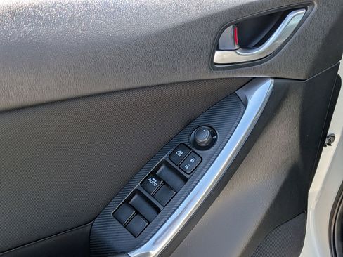Used 2016 MAZDA CX-5 Touring FWD image 8