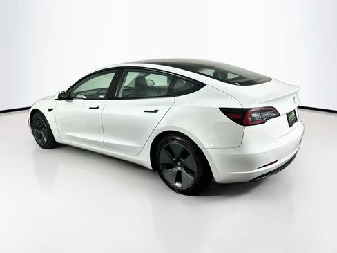Used 2021 Tesla Model 3 Standard Range Plus RWD image 5