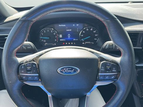 Used 2022 Ford Explorer ST-Line w/ Class IV Trailer Tow Package image 14