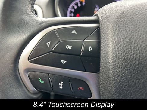 Used 2018 Jeep Grand Cherokee Limited image 21