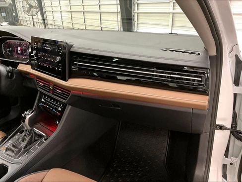 New 2026 Volkswagen Jetta SEL image 28