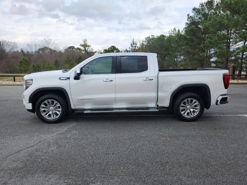 Certified 2022 GMC Sierra 1500 Denali image 2