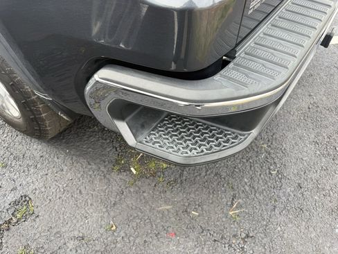 Used 2019 GMC Sierra 1500 SLT w/ SLT Premium Package image 16