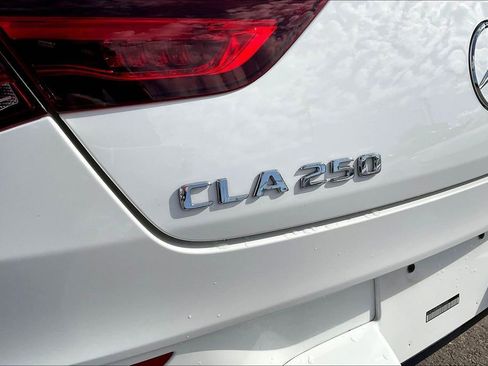 Used 2022 Mercedes-Benz CLA 250 image 8